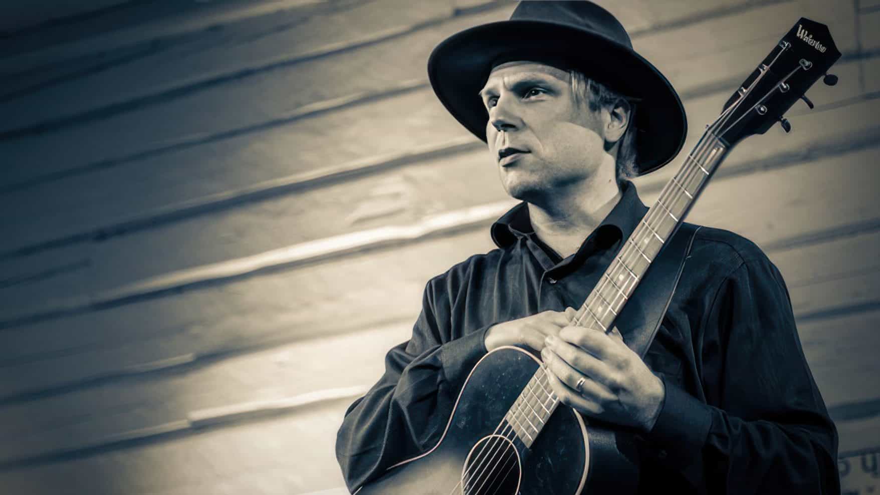 Mikko Iivanainen (Helsinki Jazz, solo)
